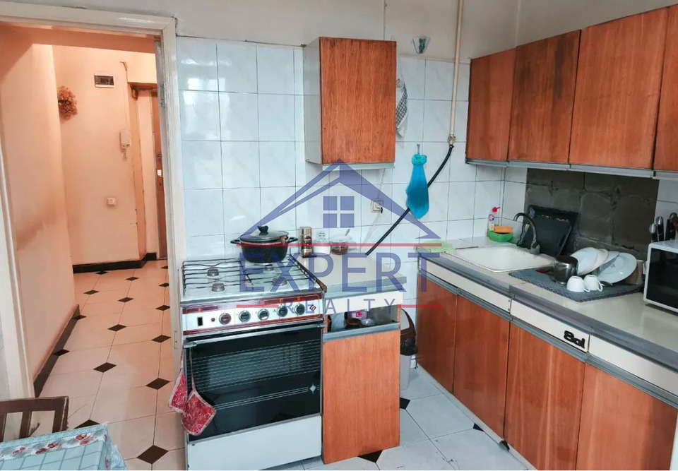 ԱՐԱԲԿԻՐ, ԿՈՄԻՏԱՍԻ ՊՈՂՈՏԱ, 2 ՍԵՆՅԱԿ