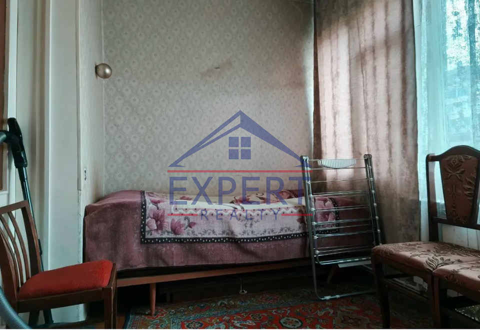 ԱՐԱԲԿԻՐ, ԿՈՄԻՏԱՍԻ ՊՈՂՈՏԱ, 2 ՍԵՆՅԱԿ