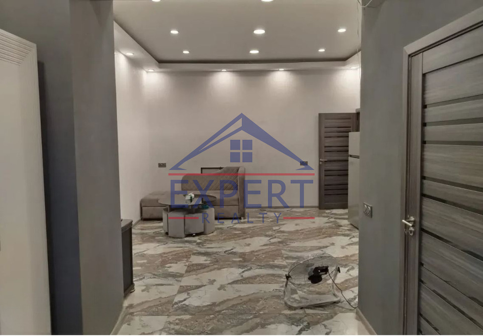 ԿԵՆՏՐՈՆ, ԽՈՐԵՆ ԱԲՐԱՀԱՄՅԱՆ, 40 ՔՄ