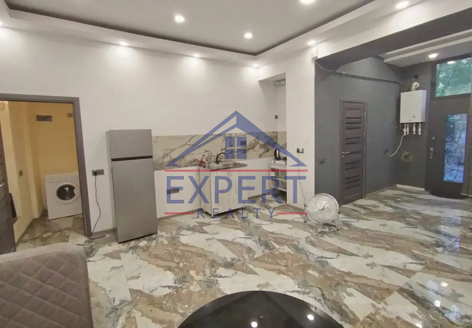 ԿԵՆՏՐՈՆ, ԽՈՐԵՆ ԱԲՐԱՀԱՄՅԱՆ, 40 ՔՄ