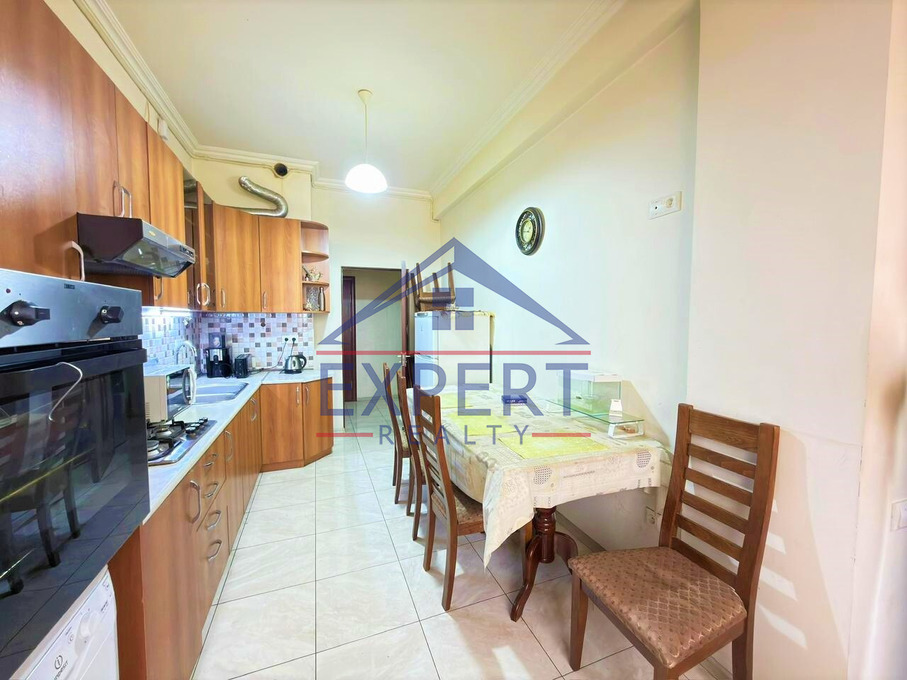 ԱՐԱԲԿԻՐ, ՀՐԱՉՅԱ ՔՈՉԱՐ ՓՈՂՈՑ, 2 ՍԵՆՅԱԿ