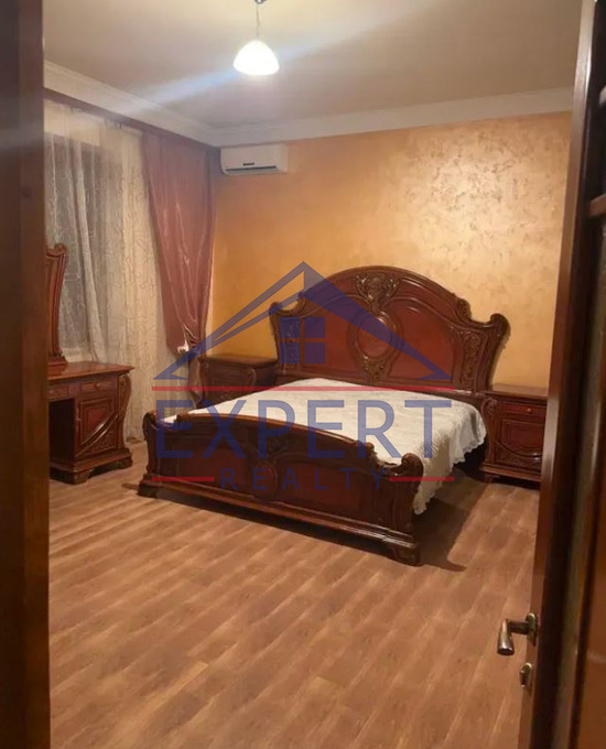 ՄԱԼԱԹԻԱ ՍԵԲԱՍՏԻԱ, ՏԻՉԻՆԱՅԻ ՓՈՂՈՑ , 4 ՍԵՆՅԱԿ