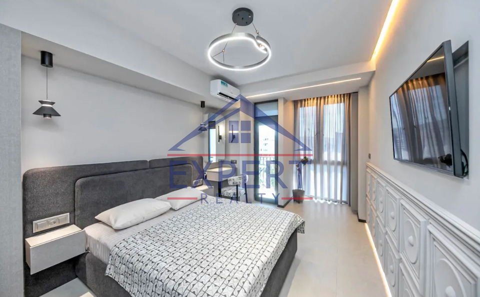 ԿԵՆՏՐՈՆ, ԿՈՂԲԱՑՈՒ ՓՈՂՈՑ, 3 ՍԵՆՅԱԿ