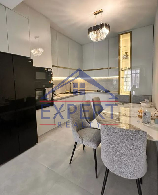 ԴԱՎԹԱՇԵՆ 4-ՐԴ ՓՈՂՈՑ, 2 ՍԵՆՅԱԿ