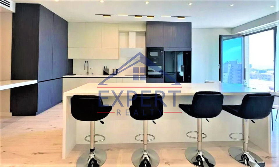 ԿԵՆՏՐՈՆ, ՏԵՐՅԱՆ ՓՈՂՈՑ, 3 ՍԵՆՅԱԿ