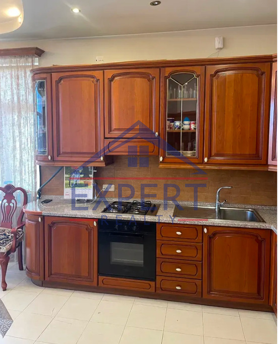 ԱՐԱԲԿԻՐ, ԿՈՄԻՏԱՍԻ ՊՈՂՈՏԱ, 3 ՍԵՆՅԱԿ