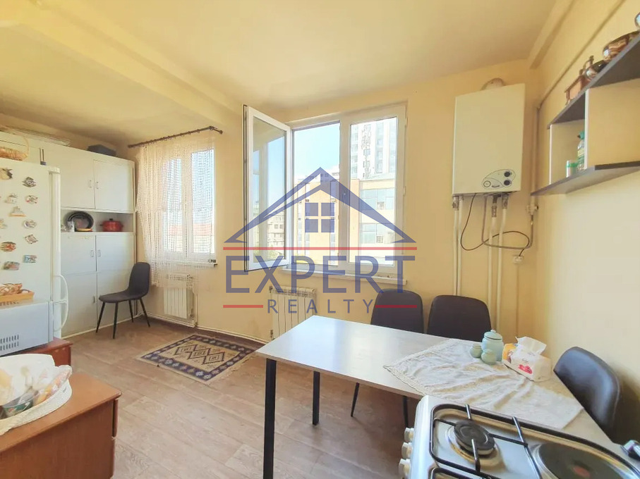 ԱՐԱԲԿԻՐ, ԿՈՄԻՏԱՍԻ ՊՈՂՈՏԱ, 3 ՍԵՆՅԱԿ