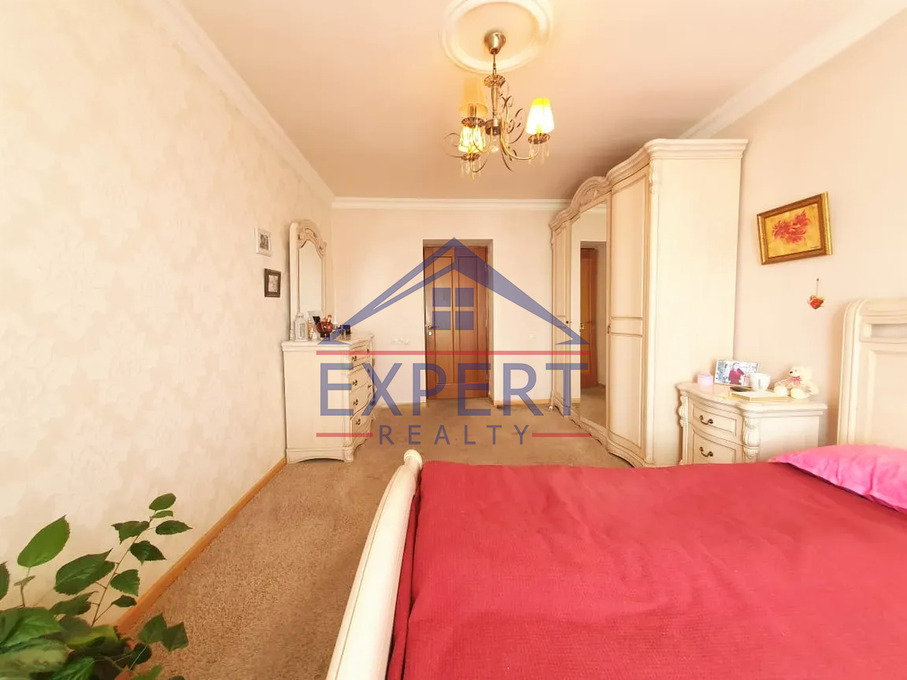 ԱՐԱԲԿԻՐ, ԿՈՄԻՏԱՍԻ ՊՈՂՈՏԱ, 3 ՍԵՆՅԱԿ