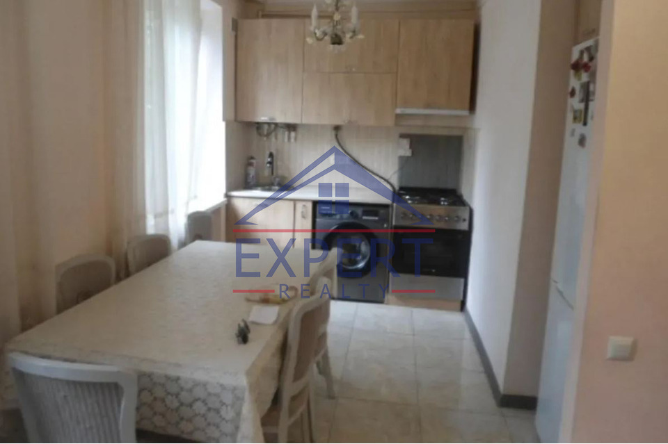 ԿԵՆՏՐՈՆ, ԲԱՂՐԱՄՅԱՆ ՊՈՂՈՏԱ  3 ՍԵՆՅԱԿ