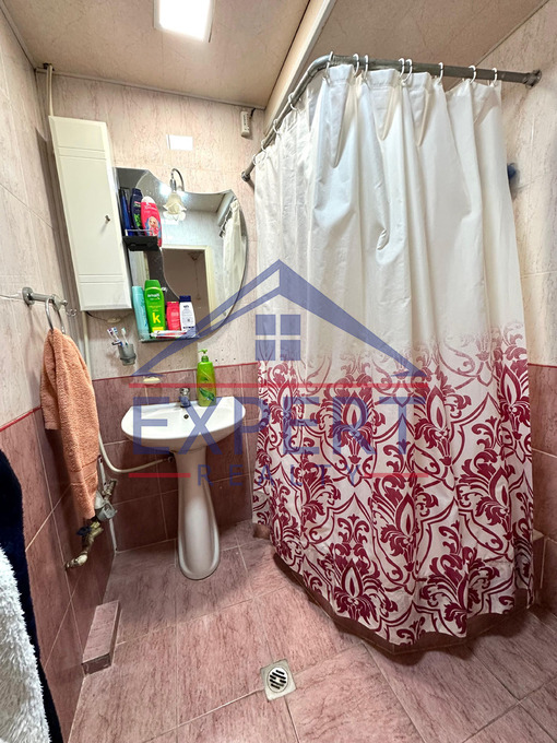 ԱՐԱԲԿԻՐ ԱԶԱՏՈՒԹՅԱՆ ՊՈՂՈՏԱ , 4 ՍԵՆՅԱԿ