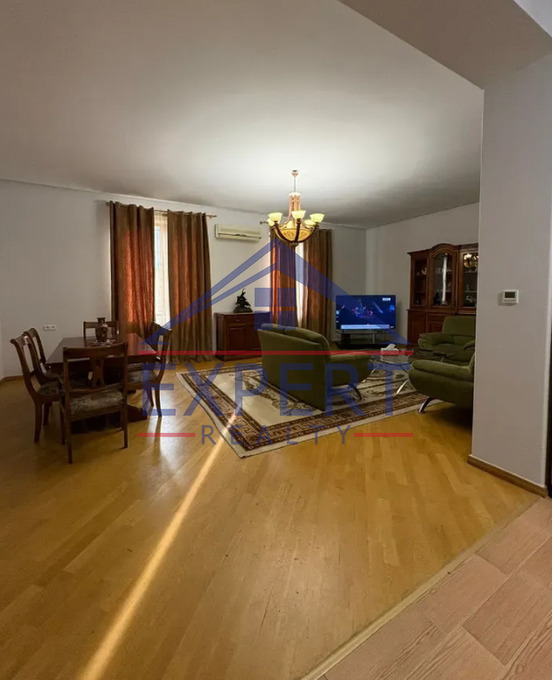 ԿԵՆՏՐՈՆ, ԱԼԵՔ ՄԱՆՈՒԿՅԱՆ ՓՈՂՈՑ, 7 ՍԵՆՅԱԿ