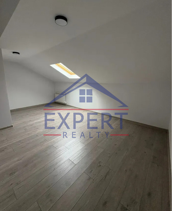 ԿԵՆՏՐՈՆ, ԱԼԵՔ ՄԱՆՈՒԿՅԱՆ ՓՈՂՈՑ, 7 ՍԵՆՅԱԿ