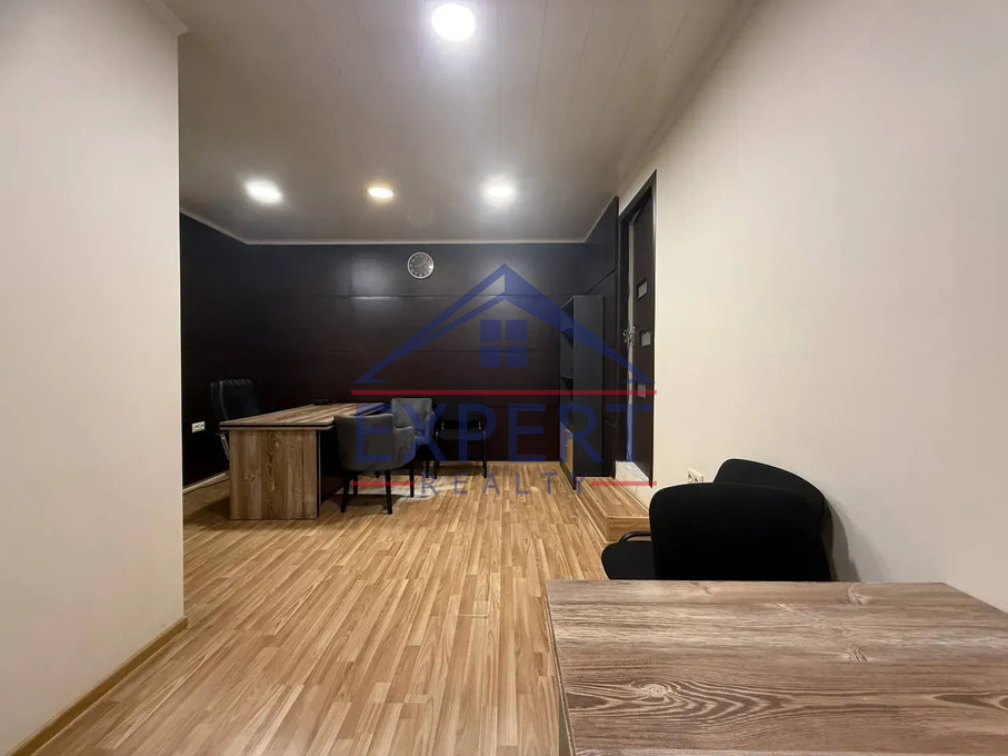 ԿԵՆՏՐՈՆ, ՏՊԱԳՐԻՉՆԵՐԻ ՓՈՂՈՑ, 90 ՔՄ․