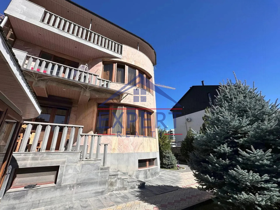 ԴԱՎԹԱՇԵՆ, ՏԻԳՐԱՆ ՊԵՏՐՈՍՅԱՆ ՓՈՂՈՑ, 6 ՍԵՆՅԱԿ