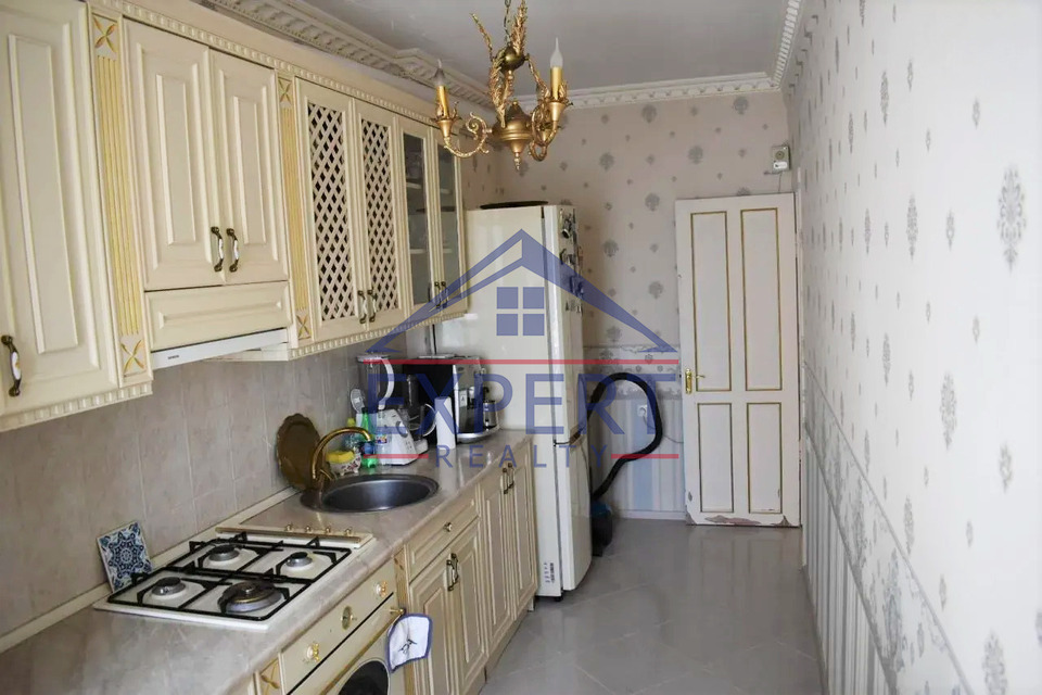 ՔԱՆԱՔԵՌ ԶԵՅԹՈՒՆ, ԱՐՄԵՆ ՏԻԳՐԱՆՅԱՆ ՓՈՂՈՑ, 3 ՍԵՆՅԱԿ