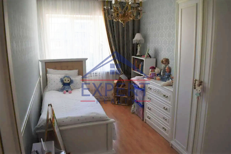 ՔԱՆԱՔԵՌ ԶԵՅԹՈՒՆ, ԱՐՄԵՆ ՏԻԳՐԱՆՅԱՆ ՓՈՂՈՑ, 3 ՍԵՆՅԱԿ