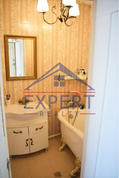 ՔԱՆԱՔԵՌ ԶԵՅԹՈՒՆ, ԱՐՄԵՆ ՏԻԳՐԱՆՅԱՆ ՓՈՂՈՑ, 3 ՍԵՆՅԱԿ