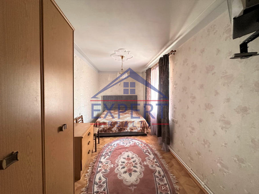 ՔԱՆԱՔԵՌ ԶԵՅԹՈՒՆ, Պ․ ՍևԱԿԻ ՓՈՂՈՑ, 3 ՍԵՆՅԱԿ