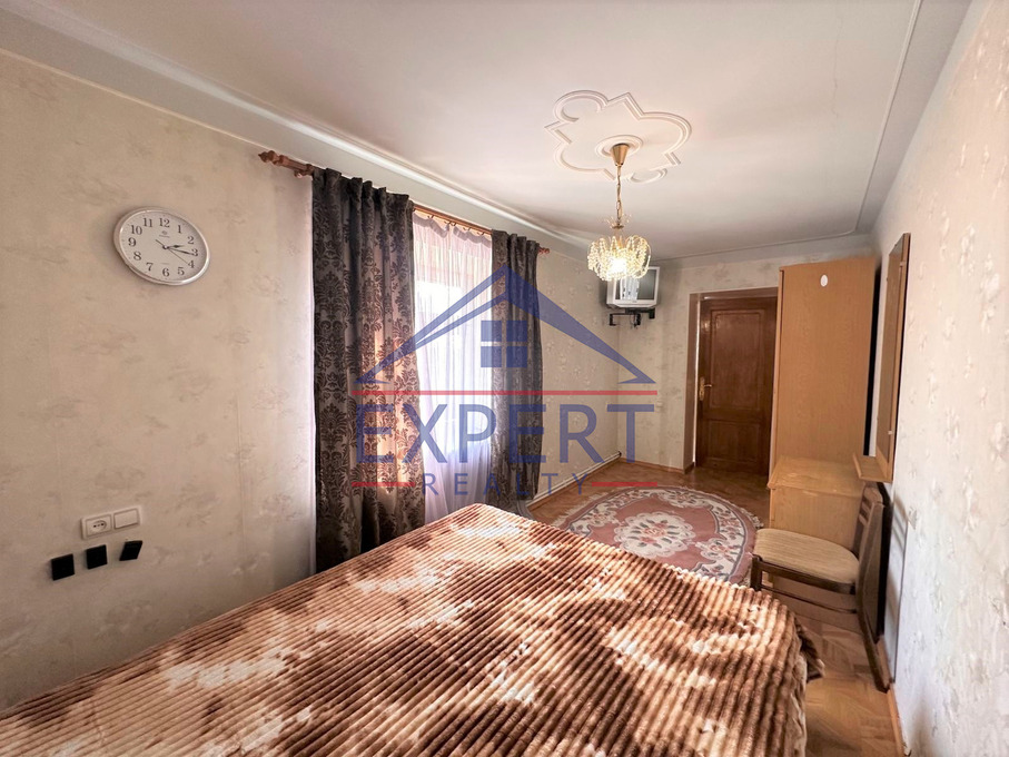 ՔԱՆԱՔԵՌ ԶԵՅԹՈՒՆ, Պ․ ՍևԱԿԻ ՓՈՂՈՑ, 3 ՍԵՆՅԱԿ