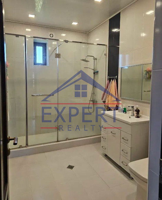 ԱՎԱՆ, ԴՈՒՐՅԱՆ ԹԱՂԱՄԱՍ, 5 ՍԵՆՅԱԿ