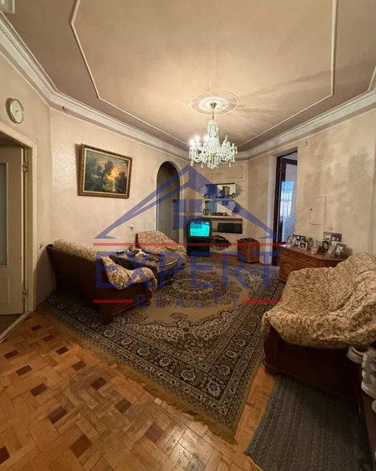 ԿԵՆՏՐՈՆ, ԿՈՐՅՈՒՆԻ  ՓՈՂՈՑ  3 ՍԵՆՅԱԿ