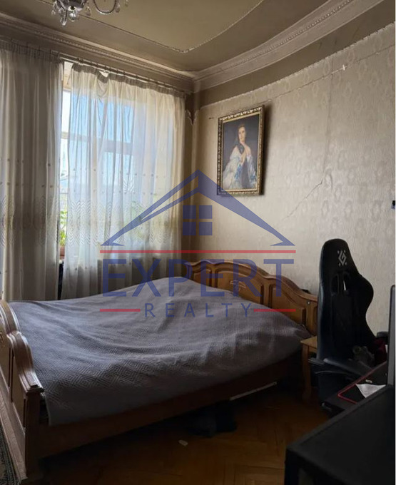 ԿԵՆՏՐՈՆ, ԿՈՐՅՈՒՆԻ  ՓՈՂՈՑ  3 ՍԵՆՅԱԿ