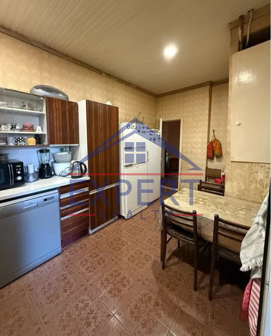 ԿԵՆՏՐՈՆ, ԿՈՐՅՈՒՆԻ  ՓՈՂՈՑ  3 ՍԵՆՅԱԿ