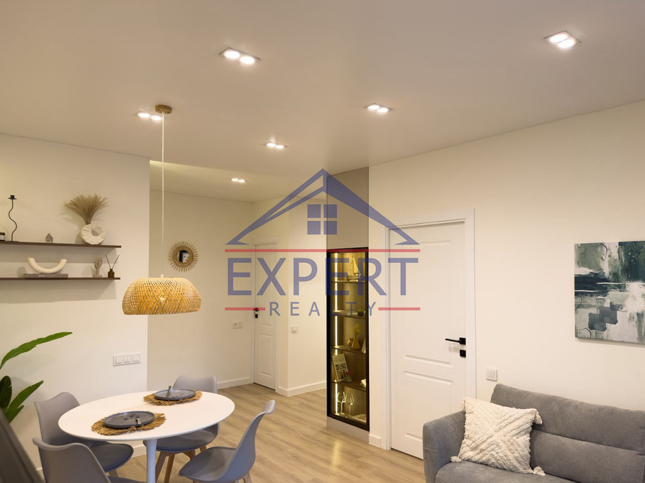 ԿԵՆՏՐՈՆ, ՊՈՒՇԿԻՆԻ ՓՈՂՈՑ, 2 ՍԵՆՅԱԿ