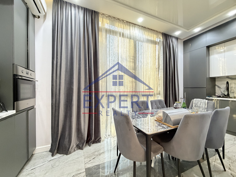 ԿԵՆՏՐՈՆ, ԽԱՆՋՅԱՆ  ՓՈՂՈՑ, 3 ՍԵՆՅԱԿ