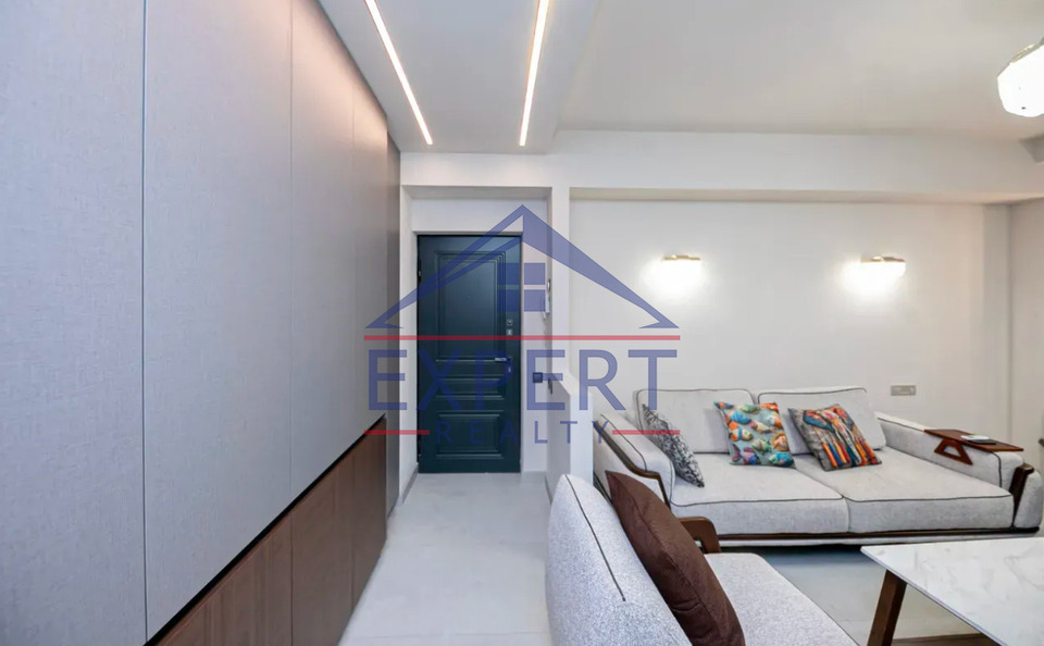 ԿԵՆՏՐՈՆ, ԿՈՂԲԱՑՈՒ ՓՈՂՈՑ, 3 ՍԵՆՅԱԿ