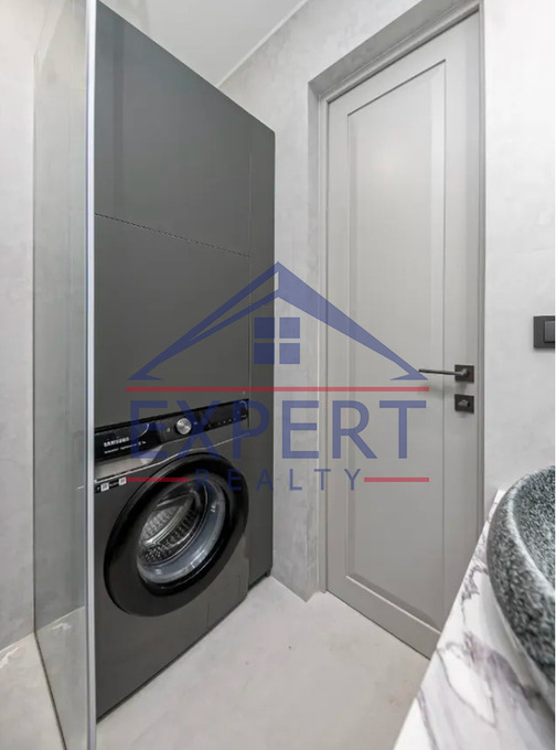 ԿԵՆՏՐՈՆ, ԿՈՂԲԱՑՈՒ ՓՈՂՈՑ, 3 ՍԵՆՅԱԿ