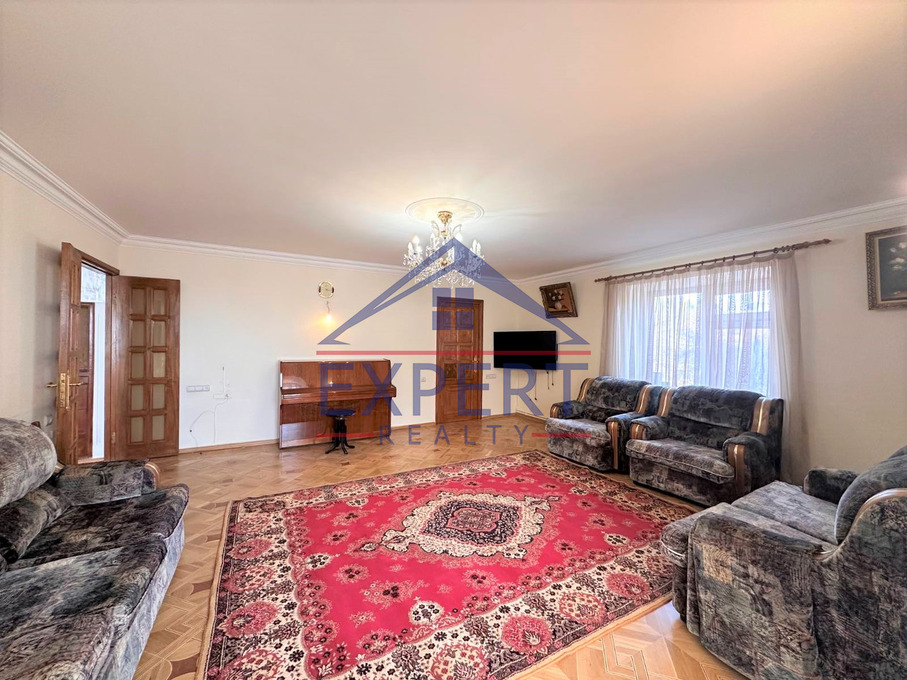 ՔԱՆԱՔԵՌ ԶԵՅԹՈՒՆ, Պ․ ՍևԱԿԻ ՓՈՂՈՑ, 3 ՍԵՆՅԱԿ