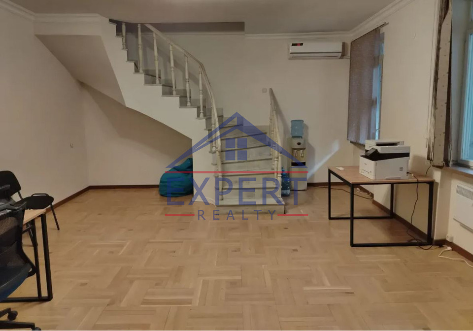 ԿԵՆՏՐՈՆ,ՄՀԵՐ ՄԿՐՏՉՅԱՆ ՓՈՂՈՑ 160ՔՄ