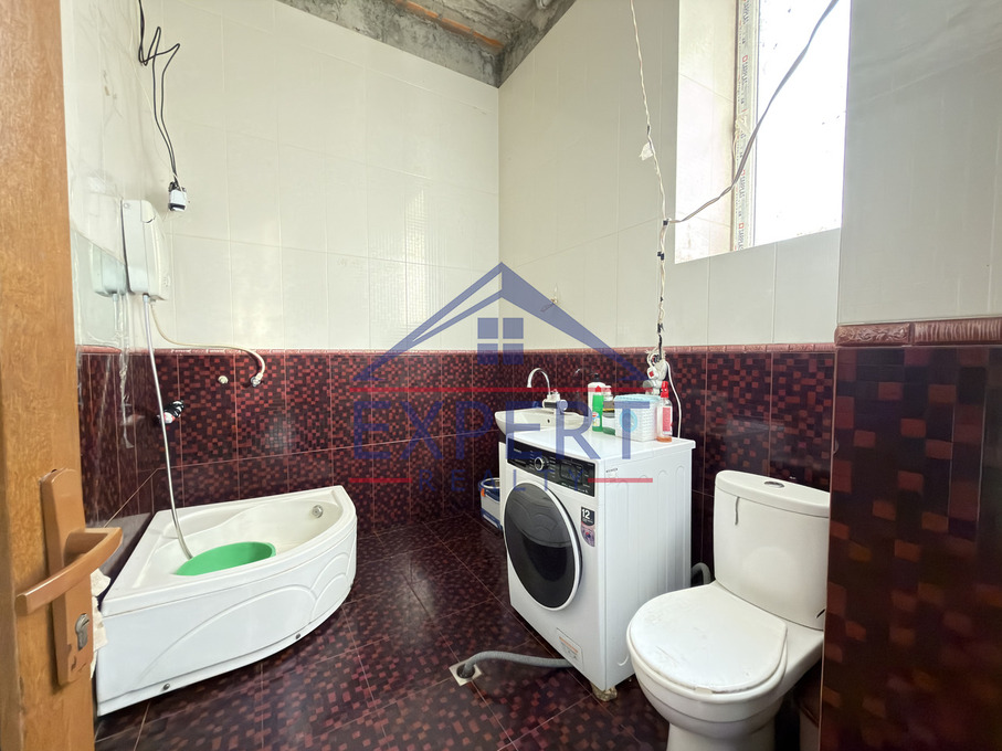 ԱՎԱՆ, ԾԱՐԱՎ ԱՂԲՅՈՒՐ ՓՈՂՈՑ, 4 ՀԱՐԿ