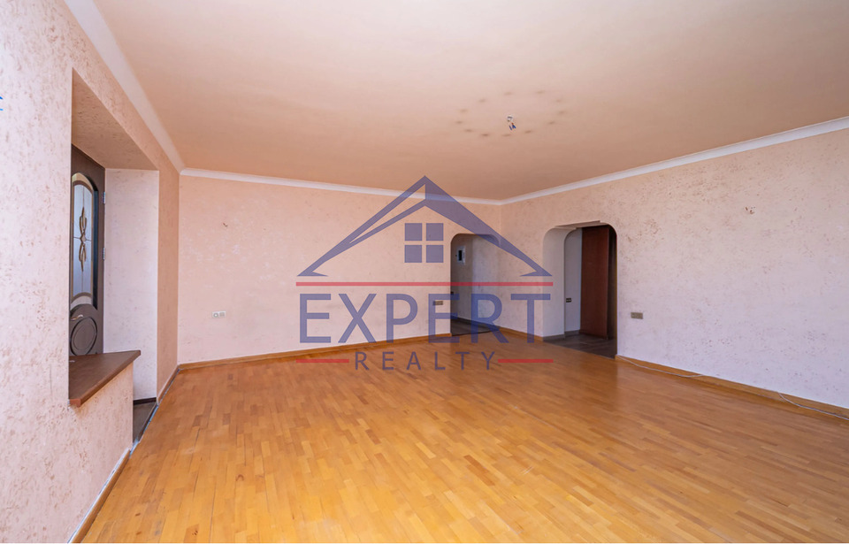 ՔԱՆԱՔԵՌ-ԶԵՅԹՈՒՆ, ԱՀԱՐՈՆՅԱՆ ՓՈՂՈՑ, 3 ՍԵՆՅԱԿ