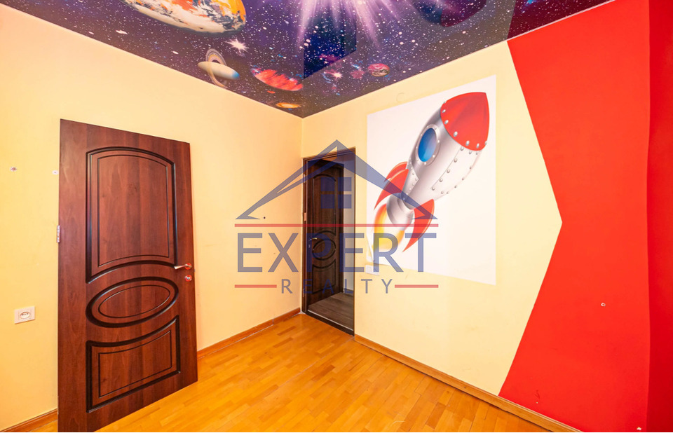 ՔԱՆԱՔԵՌ-ԶԵՅԹՈՒՆ, ԱՀԱՐՈՆՅԱՆ ՓՈՂՈՑ, 3 ՍԵՆՅԱԿ