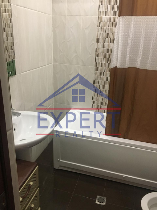 ԱՐԱԲԿԻՐ, ՀՐԱՉՅԱ ՔՈՉԱՐ ՓՈՂՈՑ, 2 ՍԵՆՅԱԿ