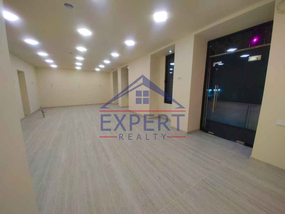 ԿԵՆՏՐՈՆ, ՊԱՐՈՆՅԱՆ, 70 ՔՄ