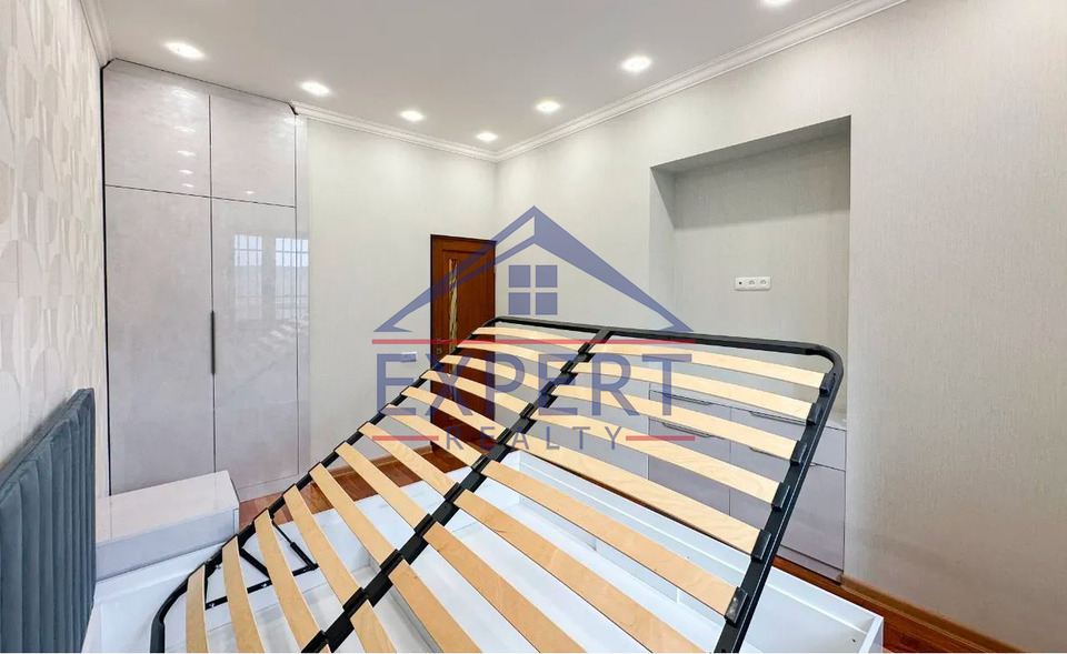 ԱՎԱՆ,ՎԱՀԱՆ ՏԵՐՅԱՆ ԹԱՂԱՄԱՍ, 4 ՍԵՆՅԱԿ