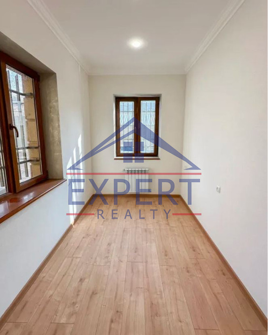 ԱՎԱՆ,ՎԱՀԱՆ ՏԵՐՅԱՆ ԹԱՂԱՄԱՍ, 4 ՍԵՆՅԱԿ