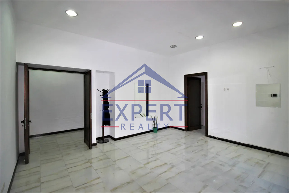 ԿԵՆՏՐՈՆ, ԱԲՈՎՅԱՆ ՓՈՂՈՑ, 65 ՔՄ․