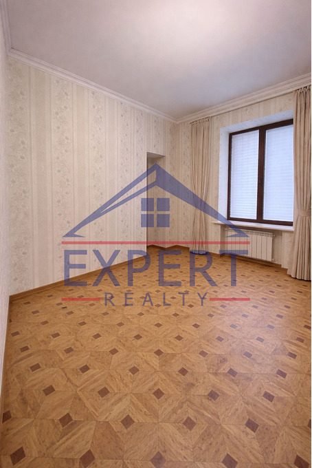 ԿԵՆՏՐՈՆ, ՉԱՐԵՆՑԻ ՓՈՂՈՑ, 120ՔՄ