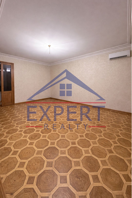 ԿԵՆՏՐՈՆ, ՉԱՐԵՆՑԻ ՓՈՂՈՑ, 120ՔՄ