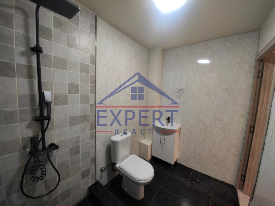 ԿԵՆՏՐՈՆ, ՊԱՐՈՆՅԱՆ, 70 ՔՄ