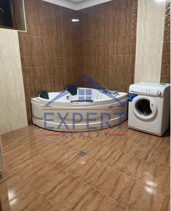 ՄԱԼԱԹԻԱ ՍԵԲԱՍՏԻԱ, ՏԻՉԻՆԱՅԻ ՓՈՂՈՑ , 4 ՍԵՆՅԱԿ