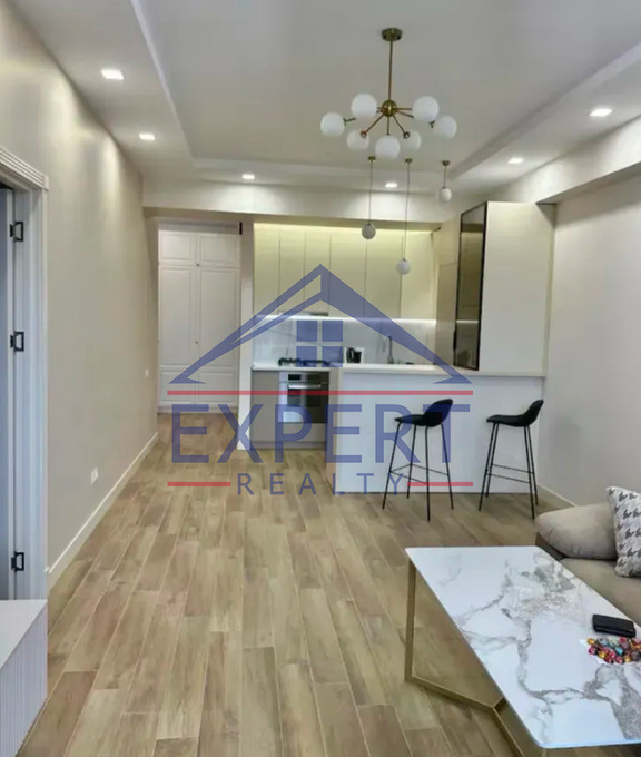 ԿԵՆՏՐՈՆ, ՊԱՐՈՆՅԱՆ ՓՈՂՈՑ, 3 ՍԵՆՅԱԿ