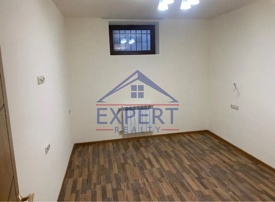 ԿԵՆՏՐՈՆ, ԼԵՌ ԿԱՄՍԱՐ ՓՈՂՈՑ, 85 քմ