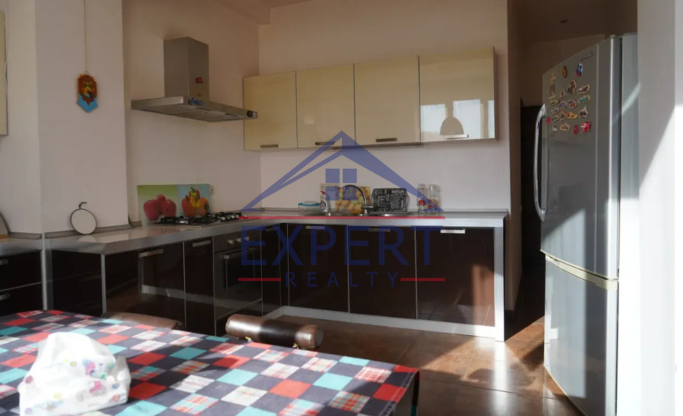 ԿԵՆՏՐՈՆ, ՄՈՍԿՈՎՅԱՆ ՓՈՂՈՑ, 3 ՍԵՆՅԱԿ