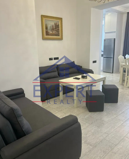 ԿԵՆՏՐՈՆ, ԿՈՐՅՈՒՆ ՓՈՂՈՑ, 3 ՍԵՆՅԱԿ