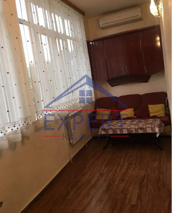 ԿԵՆՏՐՈՆ, ԽԱՆՋՅԱՆ ՓՈՂՈՑ, 3 ՍԵՆՅԱԿ